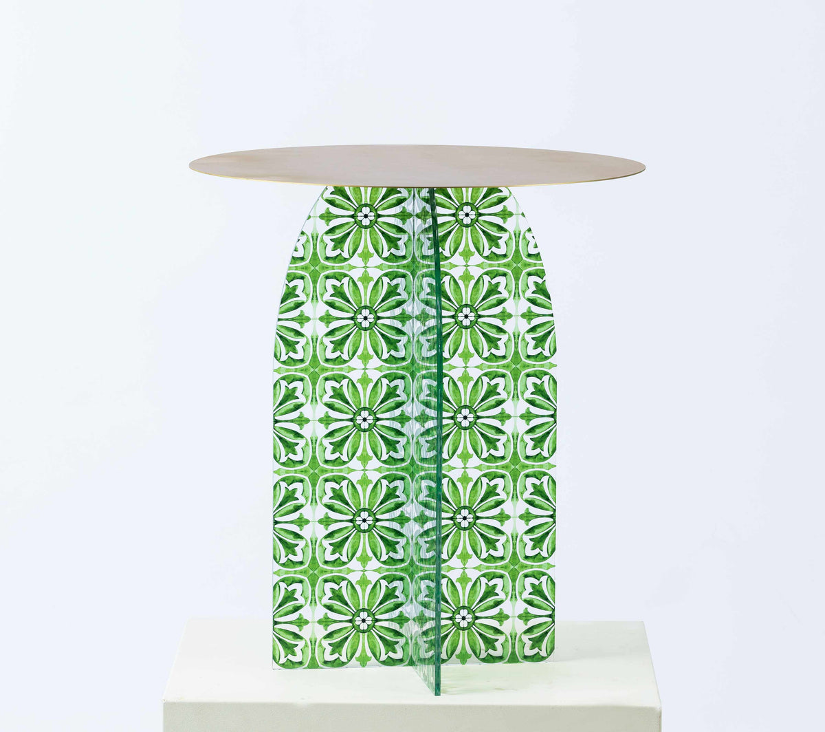 Zmurod Table